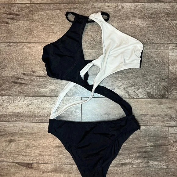 Black and White Women's Swimsuit - Picture 1 of 2